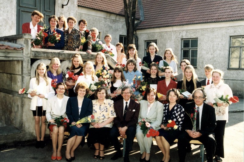 Kuressaare Muusikakooli 42. lend, 1996