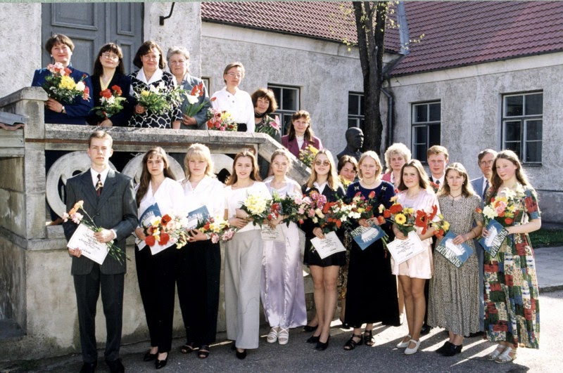 Kuressaare Muusikakooli 43. lend, 1997