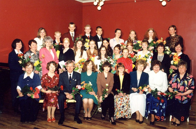Kuressaare Muusikakooli 45. lend, 1999