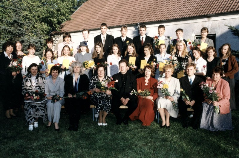 Kuressaare Muusikakooli 46. lend, 2000